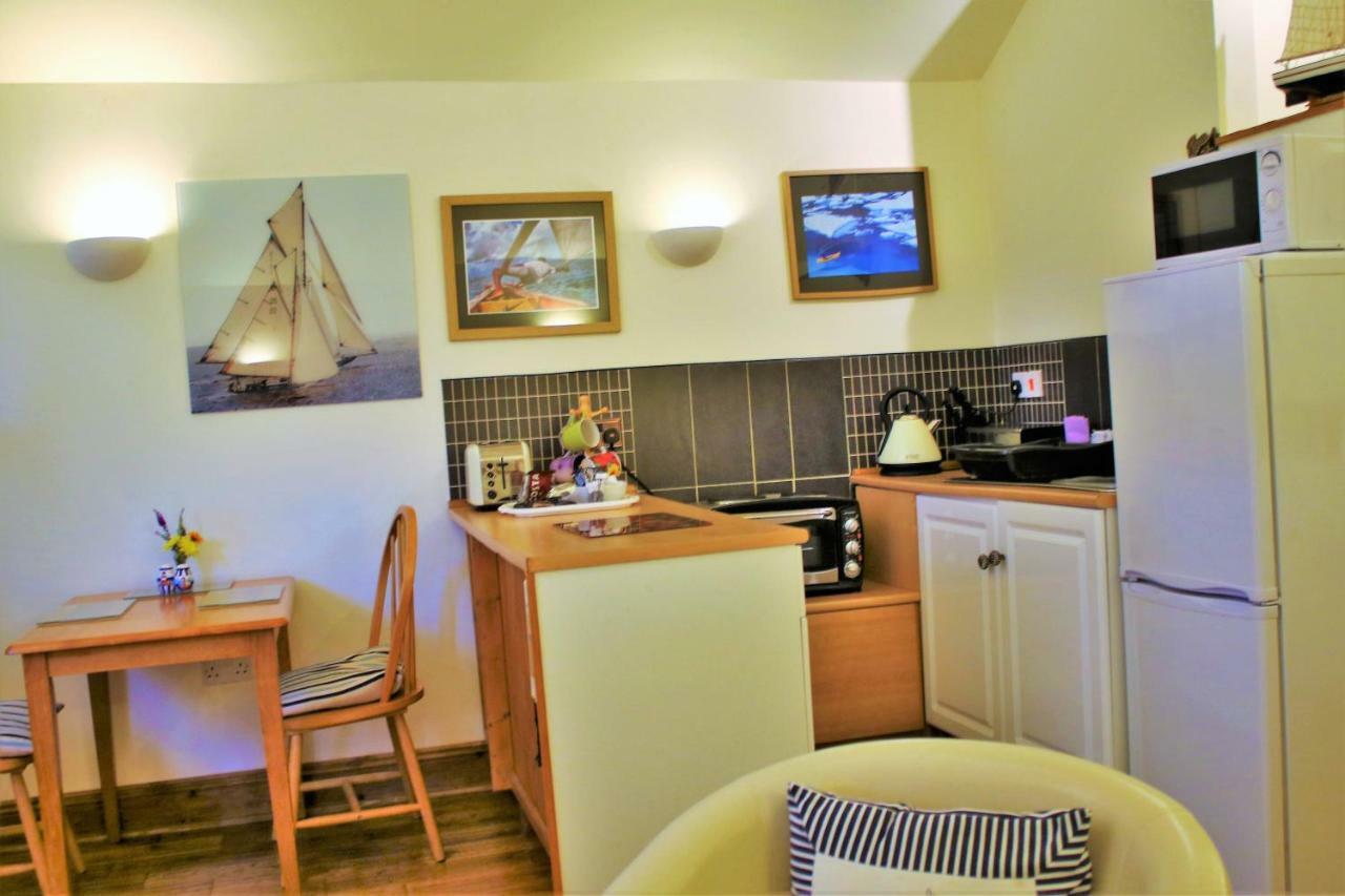 The Old Boathouse Villa Gweek Esterno foto